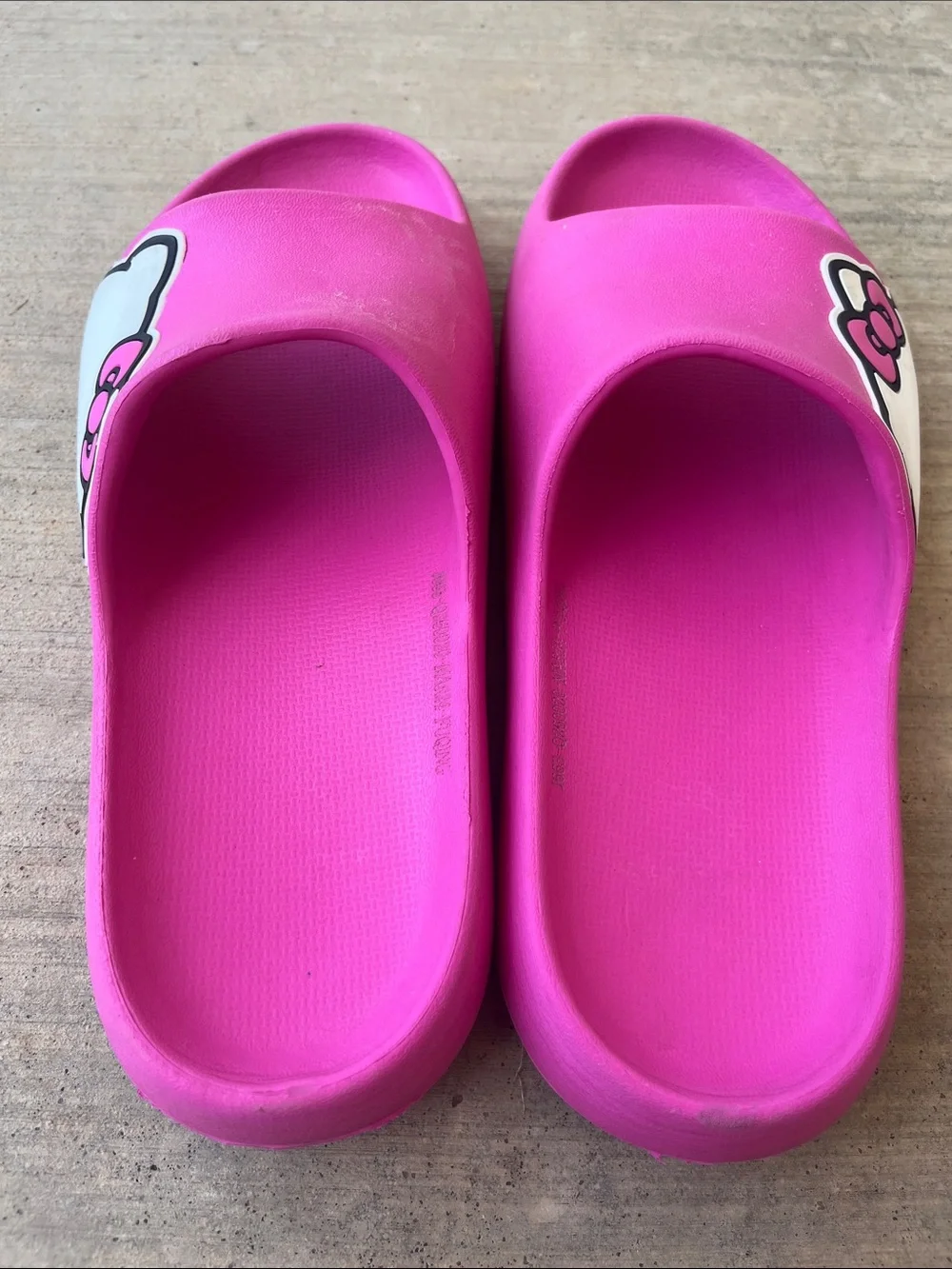 Hello Kitty Girl’s Hot Pink Slide Sandals